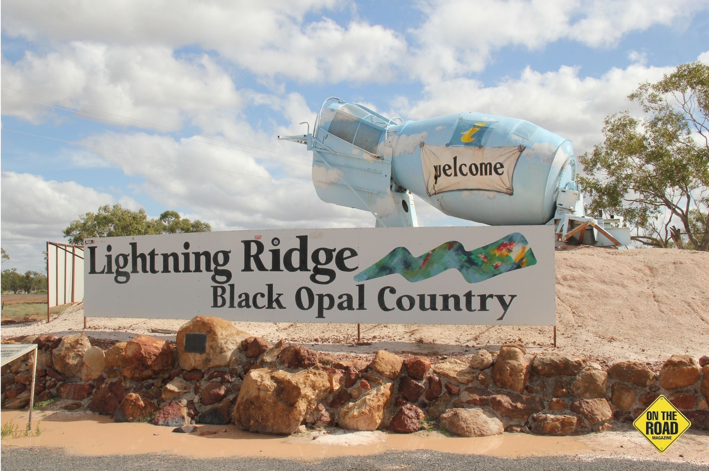 Lightning Ridge – On The Road