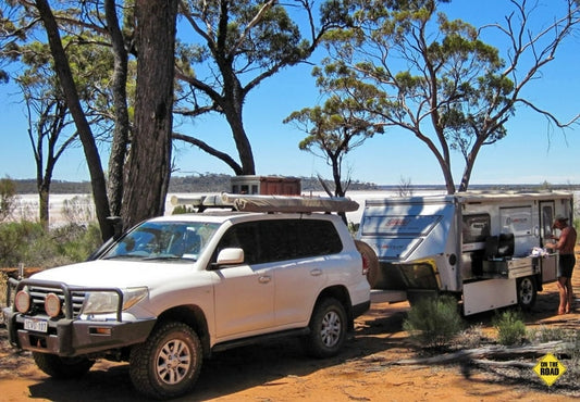 Track between Peak Charles and Breakaways