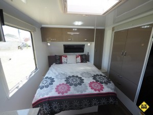 Avida Topaz 21’ CV 7084SL bedroom